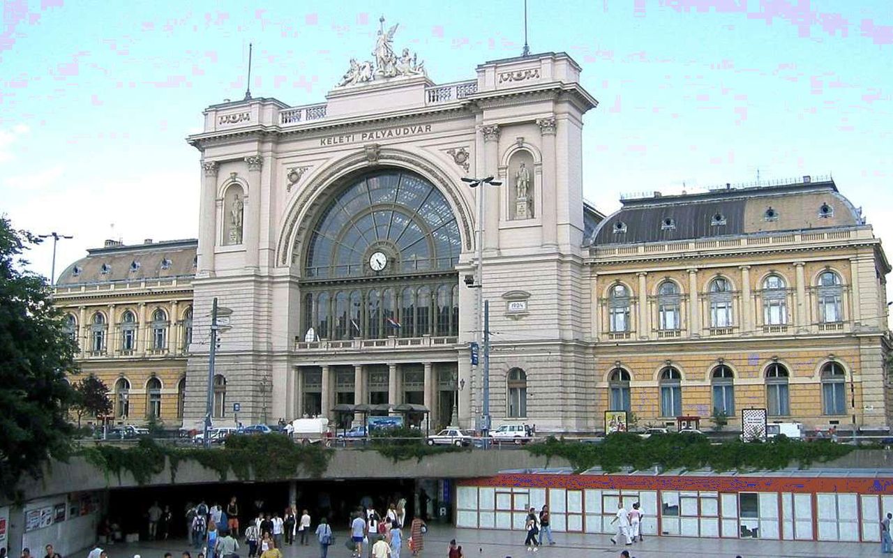 Budapest 8. kerületi eladó házak és lakások